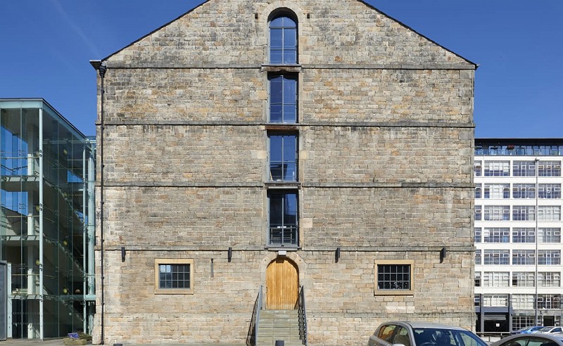 Carver's Warehouse