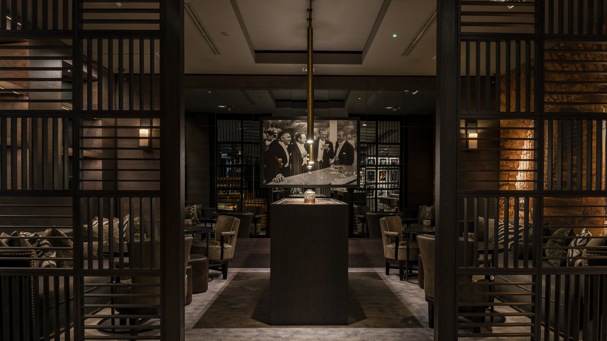 Champaign Room